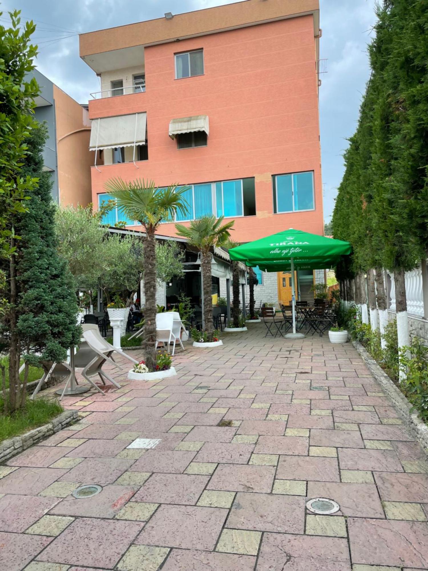 Bajovah Apartments & Restaurant Τίρανα Εξωτερικό φωτογραφία