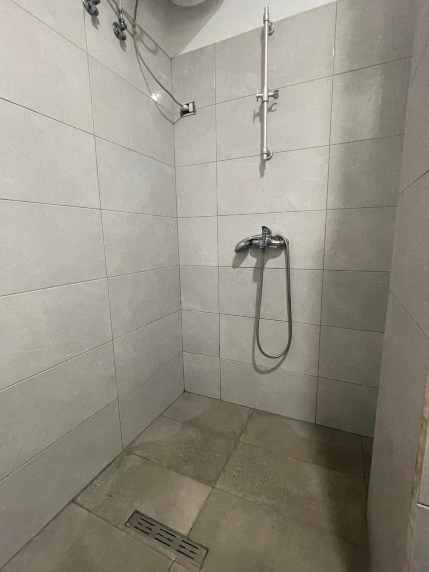 Bajovah Apartments & Restaurant Τίρανα Εξωτερικό φωτογραφία